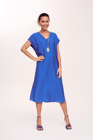 Robe ample en tissu pr&eacute;froiss&eacute;