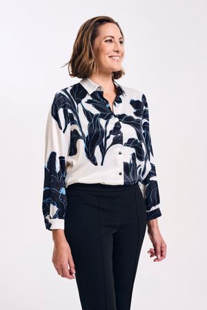 Hemdblouse in elastisch satijn - may