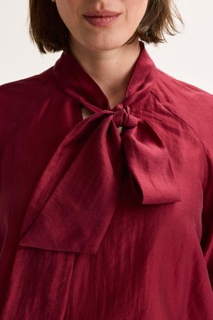 Hemden - A-lijnblouse in lyocell voile met halsstrik