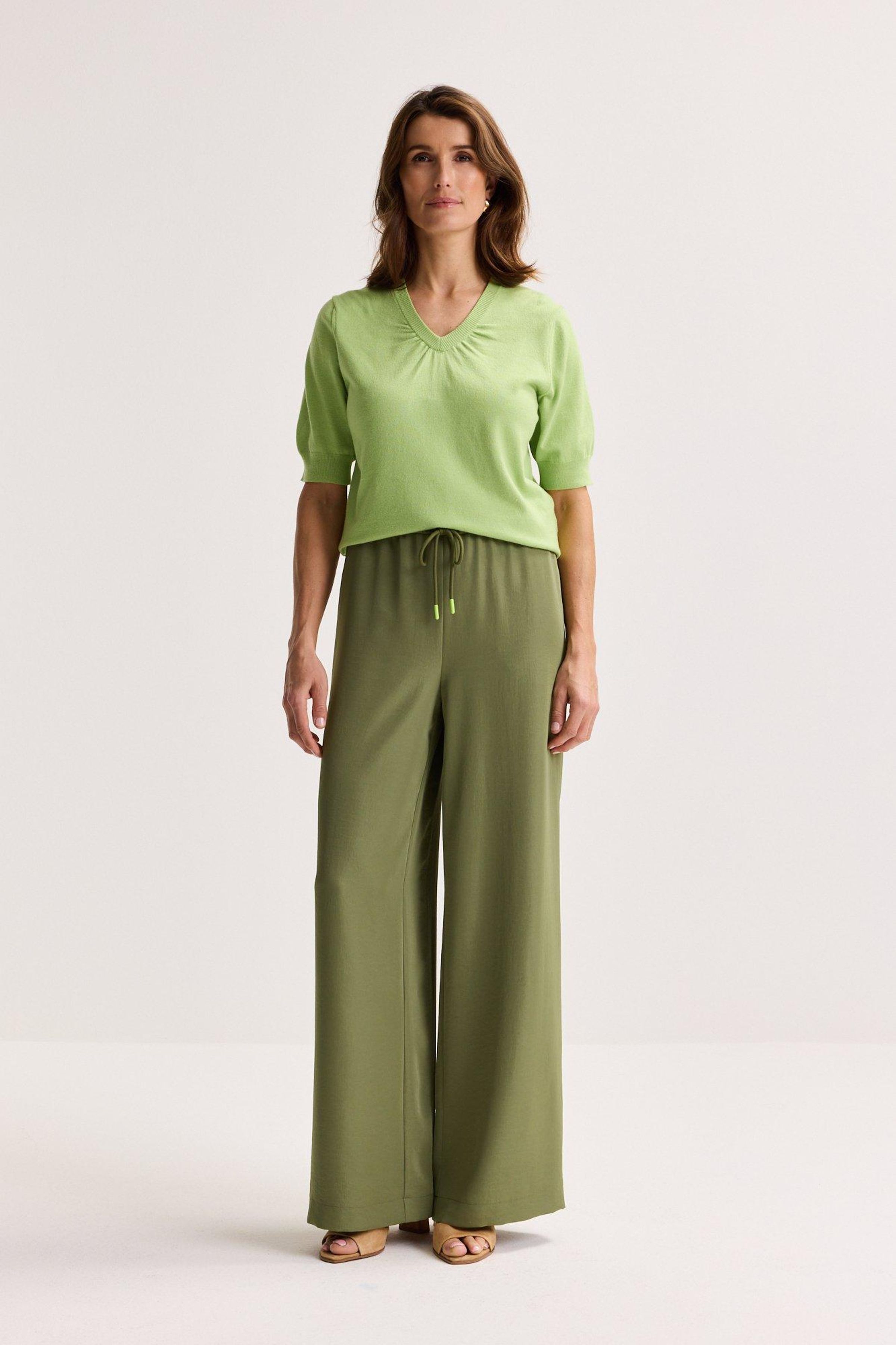 Wijde broek met aansnoerbare taille - may