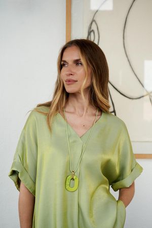 Hemden - V-halsblouse in glanzend satijn