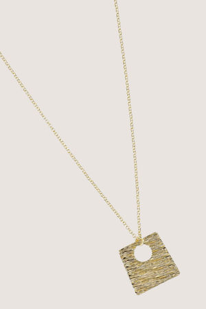 Accessoires pour b&eacute;b&eacute;s - Collier avec pendentif cisel&eacute;