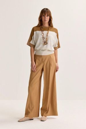 Wjde broek met bandplooi