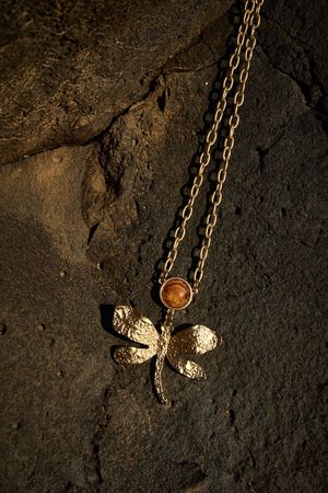Babyspulletjes - Matte ketting met libelle