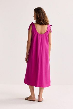 Robes - Robe &eacute;vas&eacute;e avec noeuds