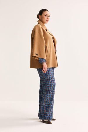 Manteaux - Manteau court en laine faite main