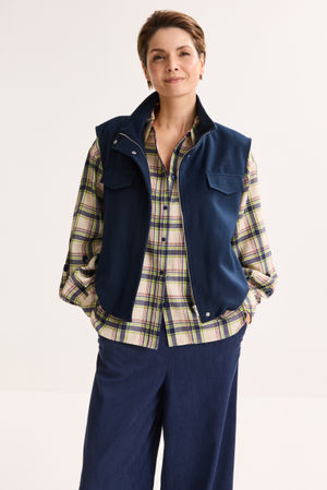 Veste sans manches en look flanelle