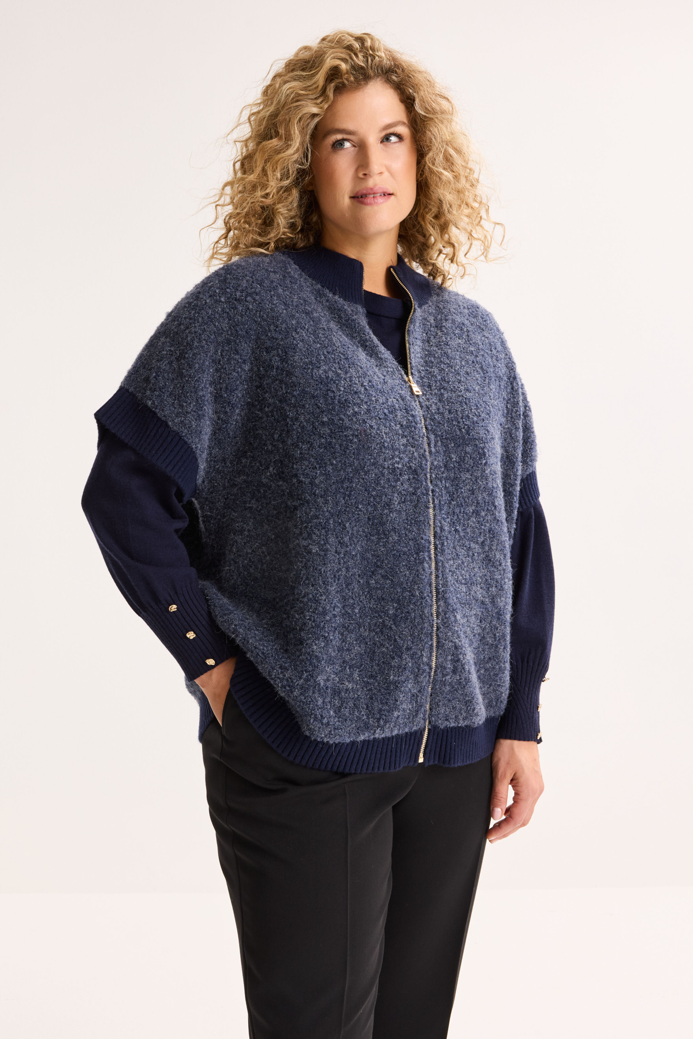 Gebreide cape in alpacamix - may
