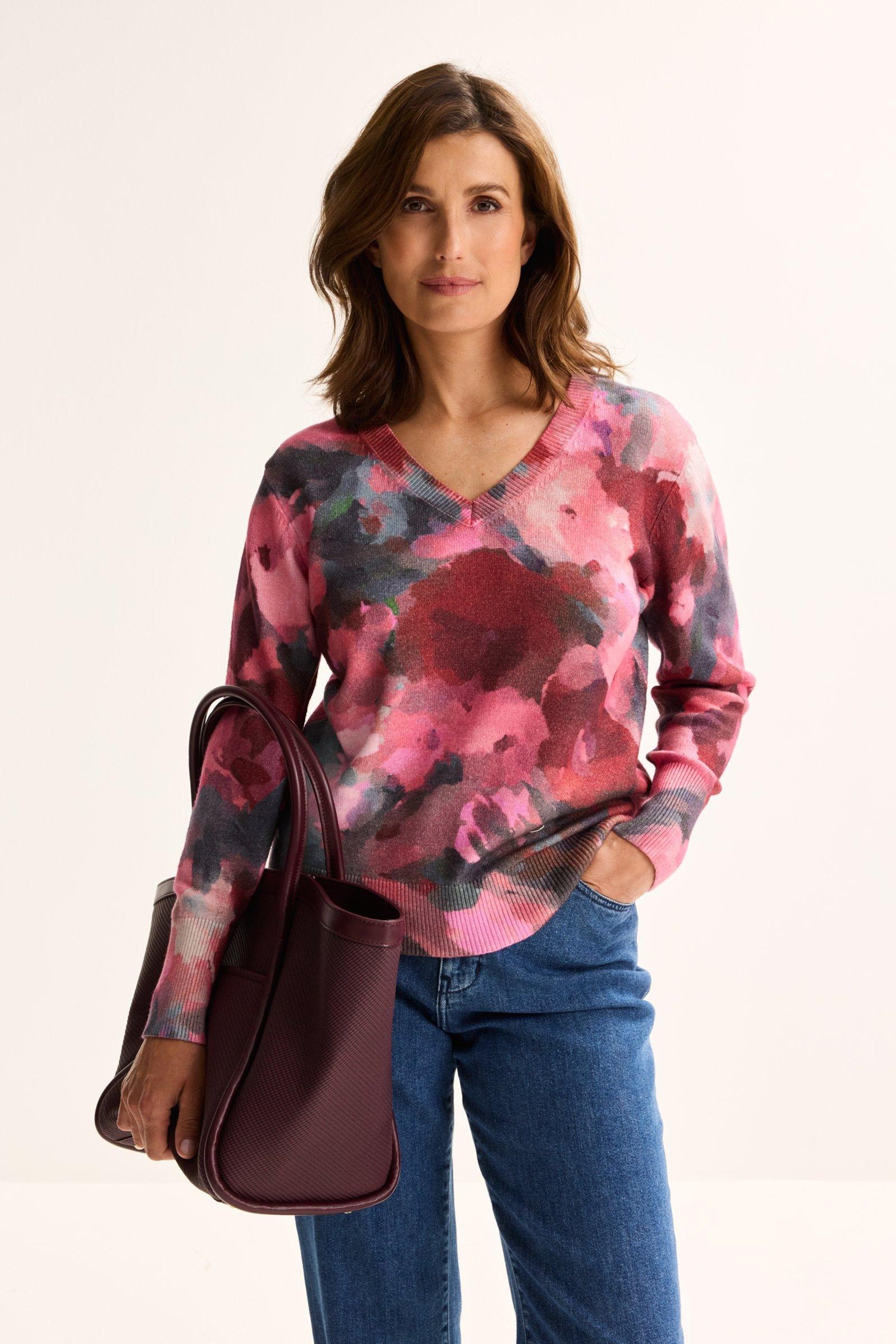 Pull imprim&eacute; &agrave; col en V - may