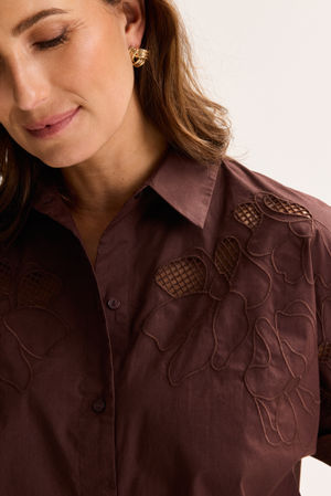 Chemises - Blouse brod&eacute;e en popeline