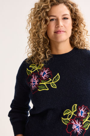 Pulls - Pull brod&eacute; en m&eacute;lange mohair