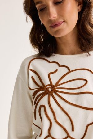 Pulls - Pull boxy &agrave; fleur brod&eacute;e