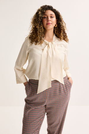 Wijde blouse met strik
