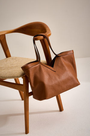 Shopper in gekorreld leer