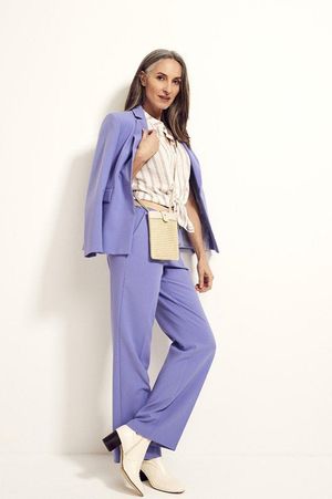How to wear a very peri suit - look 1 - 