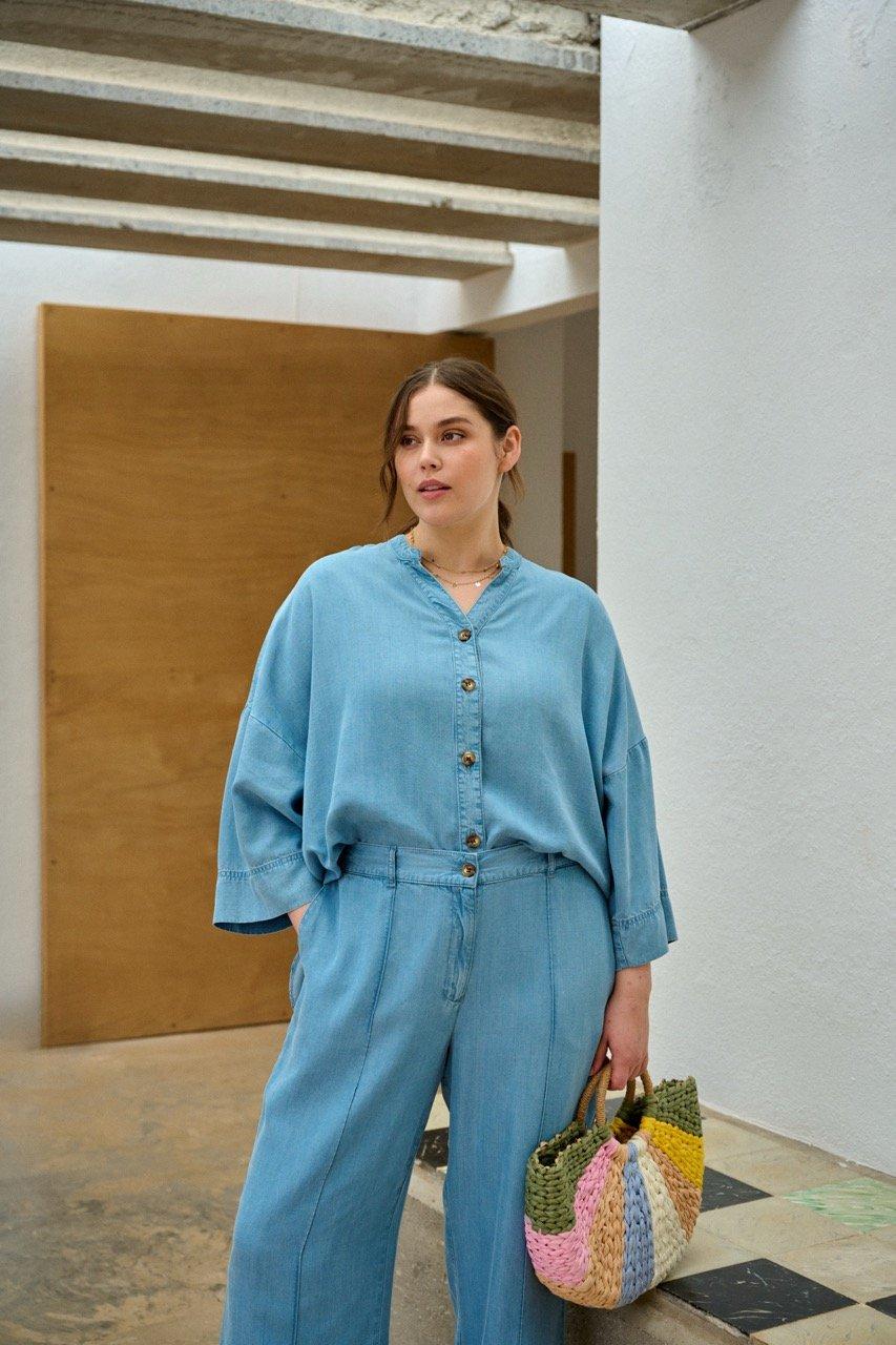 Mayerline Oversized Shirt In Lyocell Jeans