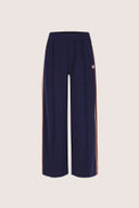 bleu fonc&eacute;