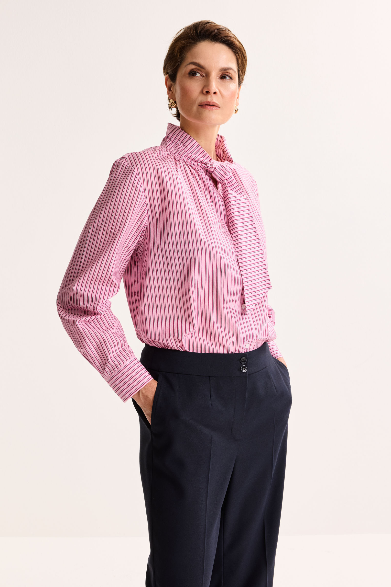 Gestreepte Blouse Met Das